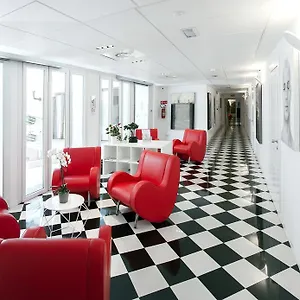 **** Aparthotel & Urban Padel Italy